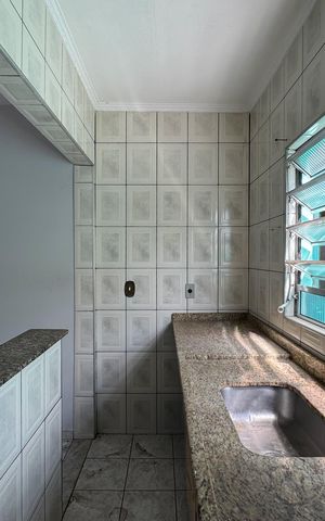 Casa para alugar com 332m², 4 quartos e 2 vagas Casa para alugar com 332m², 4 quartos e 2 vagasCozinha