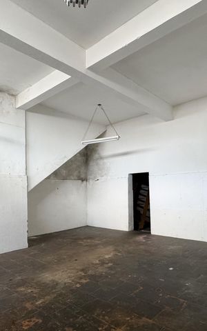 Casa para alugar com 332m², 4 quartos e 2 vagas Casa para alugar com 332m², 4 quartos e 2 vagasSalão