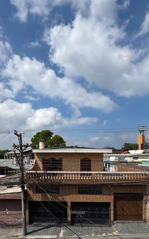 Casa para alugar com 332m², 4 quartos e 2 vagas Casa para alugar com 332m², 4 quartos e 2 vagasVista - Quarto 2