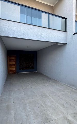 Casa à venda com 150m², 3 quartos e 2 vagas