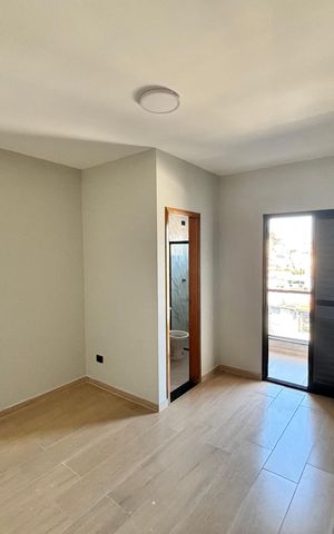 Casa à venda com 150m², 3 quartos e 2 vagas Casa à venda com 150m², 3 quartos e 2 vagasQuarto 1