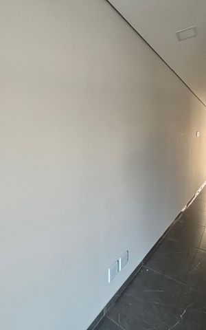 Casa à venda com 150m², 3 quartos e 2 vagas Casa à venda com 150m², 3 quartos e 2 vagasCorredor