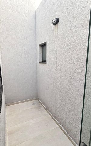 Casa à venda com 150m², 3 quartos e 2 vagas Casa à venda com 150m², 3 quartos e 2 vagasQuintal