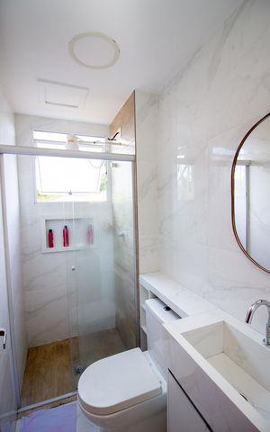 Apartamento à venda com 45m², 2 quartos e 1 vaga Apartamento à venda com 45m², 2 quartos e 1 vagaBanheiro Social