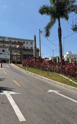 Apartamento à venda com 45m², 2 quartos e 1 vaga Apartamento à venda com 45m², 2 quartos e 1 vagaFachada