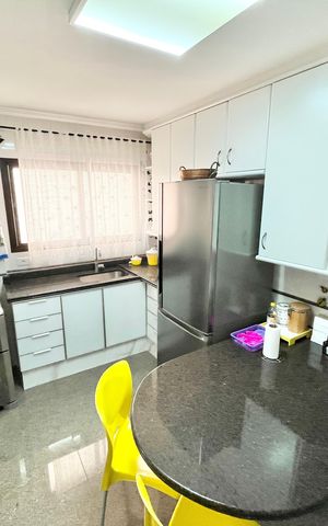 Apartamento à venda com 120m², 3 quartos e 3 vagas Apartamento à venda com 120m², 3 quartos e 3 vagasCozinha