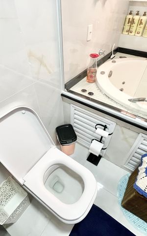 Apartamento à venda com 120m², 3 quartos e 3 vagas Apartamento à venda com 120m², 3 quartos e 3 vagasBanheiro da Suíte