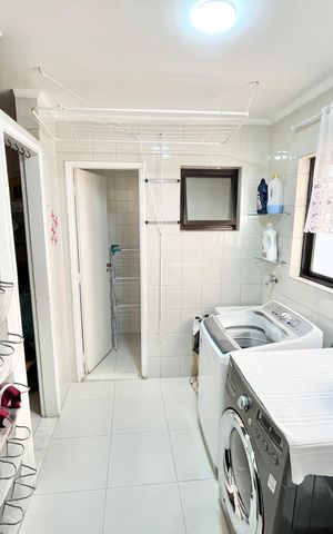 Apartamento à venda com 120m², 3 quartos e 3 vagas Apartamento à venda com 120m², 3 quartos e 3 vagasÁrea de Serviço