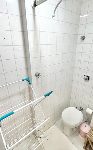 Apartamento à venda com 120m², 3 quartos e 3 vagas Apartamento à venda com 120m², 3 quartos e 3 vagasBanheiro de serviço