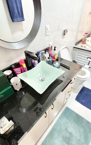 Apartamento à venda com 120m², 3 quartos e 3 vagas Apartamento à venda com 120m², 3 quartos e 3 vagasBanheiro da Suíte