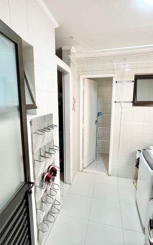 Apartamento à venda com 120m², 3 quartos e 3 vagas Apartamento à venda com 120m², 3 quartos e 3 vagasÁrea de Serviço