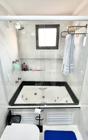 Apartamento à venda com 120m², 3 quartos e 3 vagas Apartamento à venda com 120m², 3 quartos e 3 vagasBanheiro