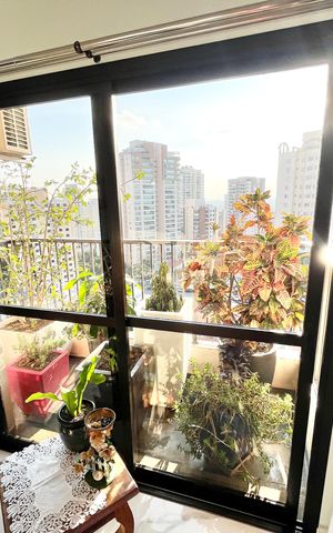 Apartamento à venda com 120m², 3 quartos e 3 vagas Apartamento à venda com 120m², 3 quartos e 3 vagasVaranda da Sala
