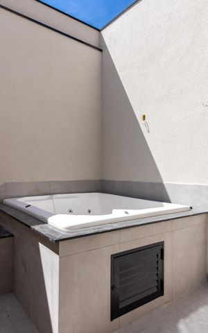 Casa à venda com 171m², 3 quartos e 2 vagasQuintal