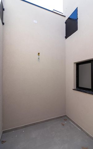 Casa à venda com 171m², 3 quartos e 2 vagasJardim de Inverno