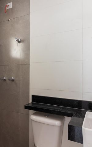 Casa à venda com 171m², 3 quartos e 2 vagasBanheiro da Suíte 1