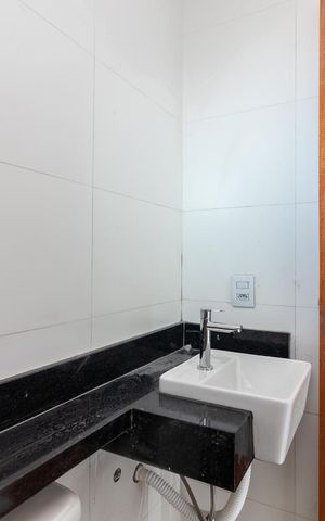 Casa à venda com 171m², 3 quartos e 2 vagasBanheiro da Suíte 1