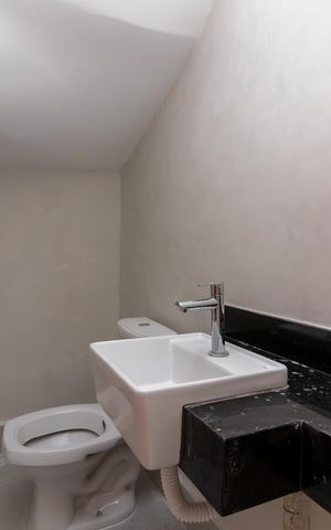 Casa à venda com 171m², 3 quartos e 2 vagasLavabo