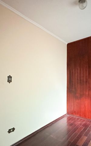 Casa à venda com 245m², 4 quartos e 3 vagas Casa à venda com 245m², 4 quartos e 3 vagasQuarto 2