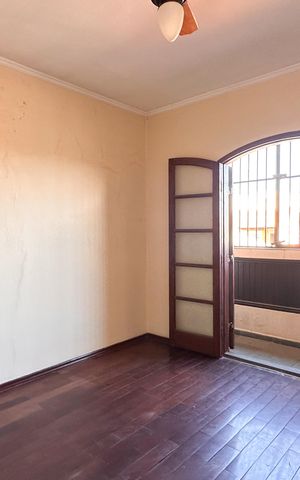 Casa à venda com 245m², 4 quartos e 3 vagas Casa à venda com 245m², 4 quartos e 3 vagasSuíte 2