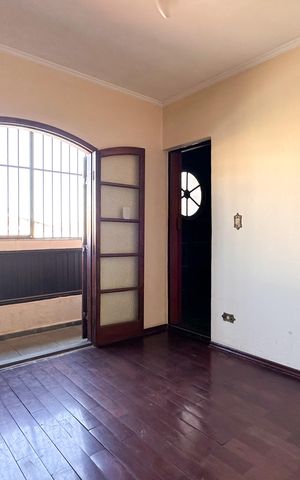 Casa à venda com 245m², 4 quartos e 3 vagas Casa à venda com 245m², 4 quartos e 3 vagasSuíte 2