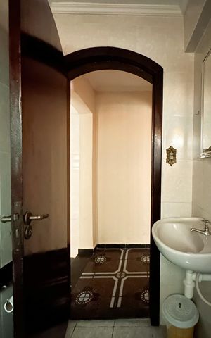 Casa à venda com 245m², 4 quartos e 3 vagas Casa à venda com 245m², 4 quartos e 3 vagasBanheiro Social