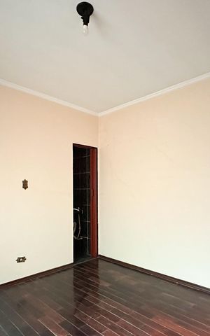 Casa à venda com 245m², 4 quartos e 3 vagas Casa à venda com 245m², 4 quartos e 3 vagasSuíte 1