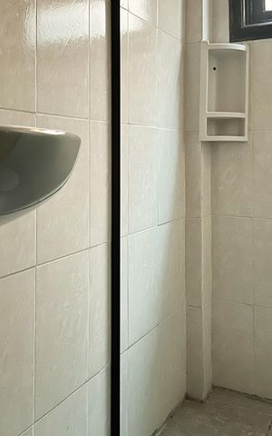 Casa à venda com 245m², 4 quartos e 3 vagas Casa à venda com 245m², 4 quartos e 3 vagasBanheiro Social