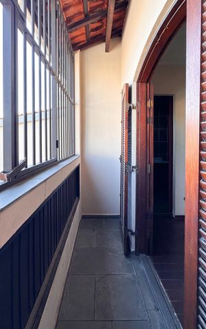 Casa à venda com 245m², 4 quartos e 3 vagas Casa à venda com 245m², 4 quartos e 3 vagasSacada da Suíte 2