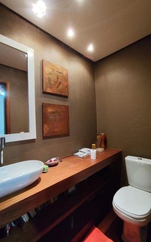 Casa para alugar com 326m², 3 quartos e 2 vagasBanheiro 3