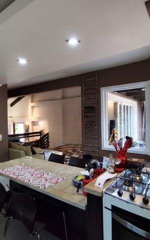 Casa para alugar com 326m², 3 quartos e 2 vagasCozinha