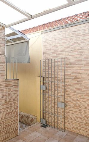 Casa à venda com 91m², 2 quartos e 2 vagasQuintal casa 2