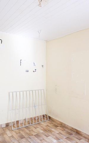 Casa à venda com 91m², 2 quartos e 2 vagasSala casa 1