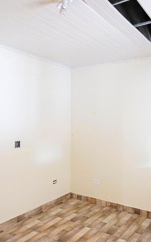 Casa à venda com 91m², 2 quartos e 2 vagasQuarto casa 1