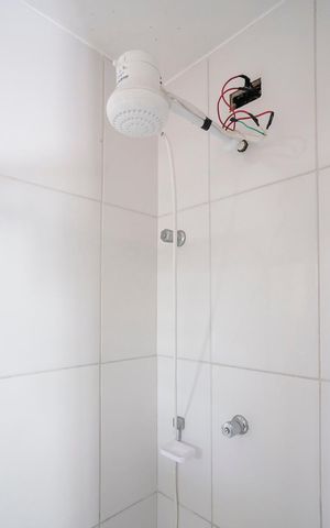 Casa à venda com 91m², 2 quartos e 2 vagasBanheiro casa 2