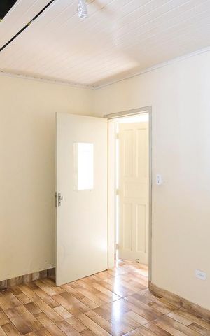 Casa à venda com 91m², 2 quartos e 2 vagasQuarto casa 1