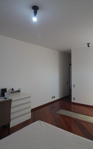 Casa à venda com 497m², 5 quartos e 4 vagasSuite 1