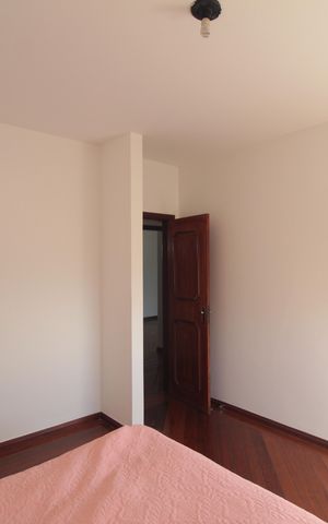 Casa à venda com 497m², 5 quartos e 4 vagasQuarto 2