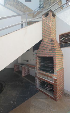 Casa à venda com 497m², 5 quartos e 4 vagasArea Gourmet