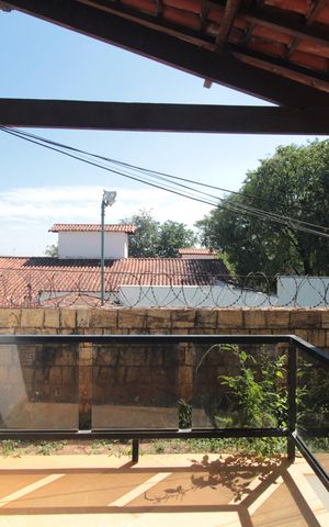 Casa à venda com 497m², 5 quartos e 4 vagasVaranda da Suite 1