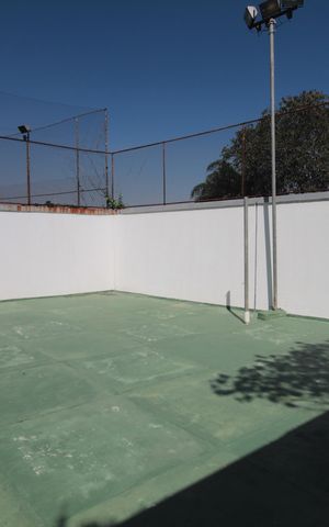 Casa à venda com 497m², 5 quartos e 4 vagasQuadra Esportiva