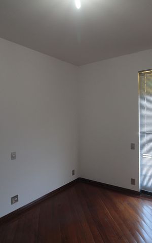 Casa à venda com 497m², 5 quartos e 4 vagasQuarto 1
