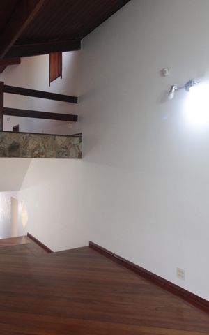 Casa à venda com 497m², 5 quartos e 4 vagasSala 1