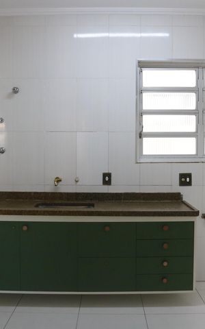 Apartamento à venda com 102m², 3 quartos e 2 vagasCozinha