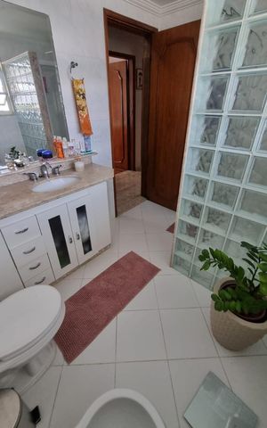 Apartamento à venda com 139m², 4 quartos e 1 vagaBanheiro