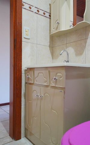 Casa à venda com 150m², 3 quartos e 2 vagasBanheiro Corredor