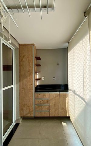 Apartamento à venda com 48m², 2 quartos e 2 vagas Apartamento à venda com 48m², 2 quartos e 2 vagasVaranda da Sala