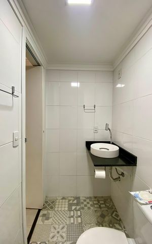 Apartamento à venda com 48m², 2 quartos e 2 vagas Apartamento à venda com 48m², 2 quartos e 2 vagasBanheiro Social