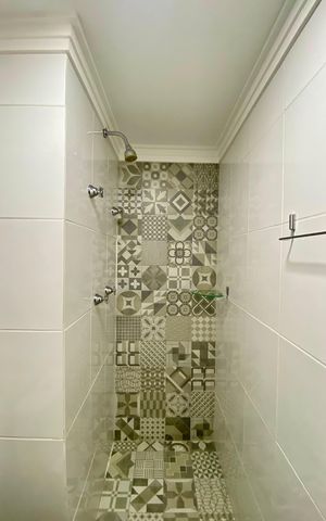 Apartamento à venda com 48m², 2 quartos e 2 vagas Apartamento à venda com 48m², 2 quartos e 2 vagasBanheiro Social