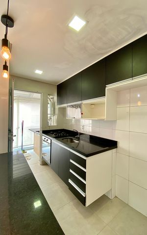 Apartamento à venda com 48m², 2 quartos e 2 vagas Apartamento à venda com 48m², 2 quartos e 2 vagasCozinha
